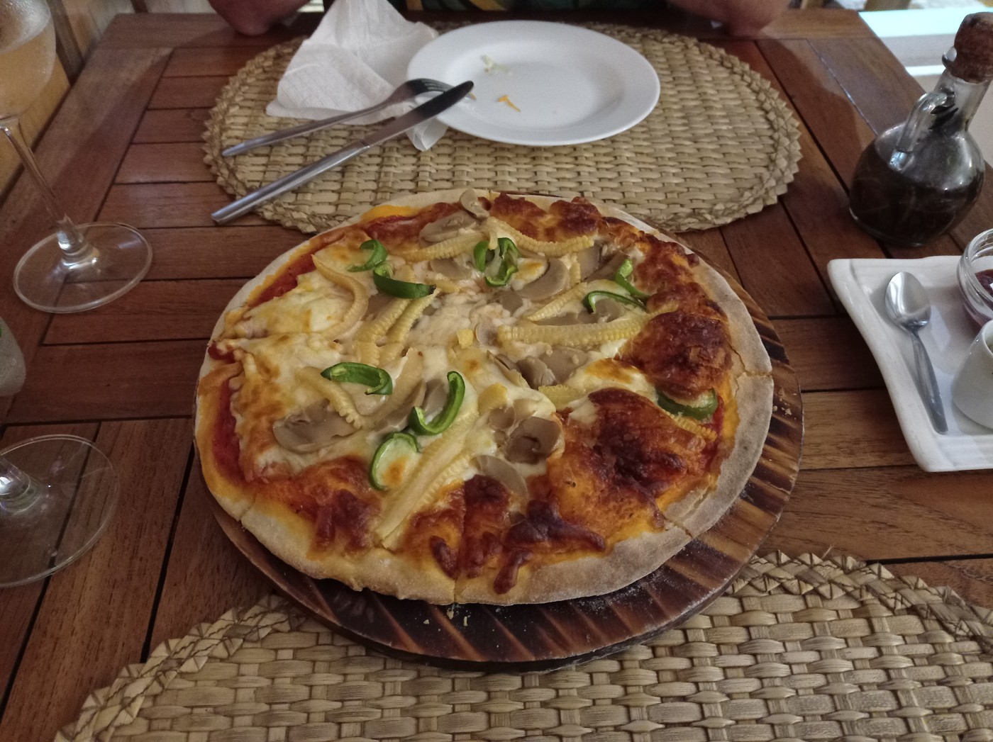 Le marlin bleu vegetarian pizza