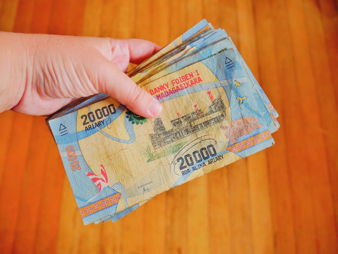 Malagasy Ariary 20.000 bills ATMs in Madagascar