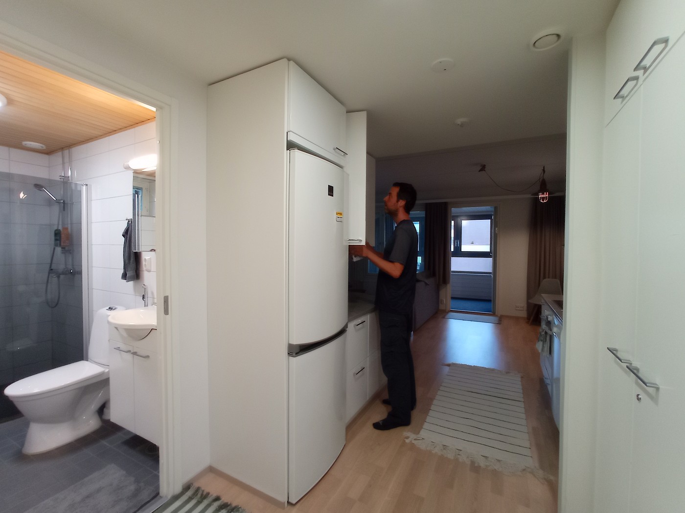 Vaasa apartment Airbnb entryway bathroom kitchen studio