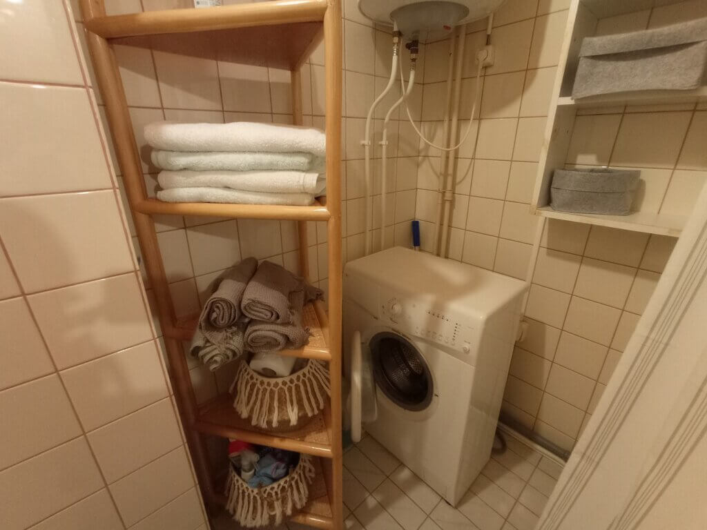 towels bathroom Airbnb Kärdla Estonia Hiiumaa