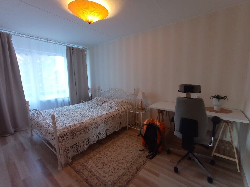 master bedroom digital nomad desk Hiiumaa Kärdla accommodation in Estonia ergonomoic chair