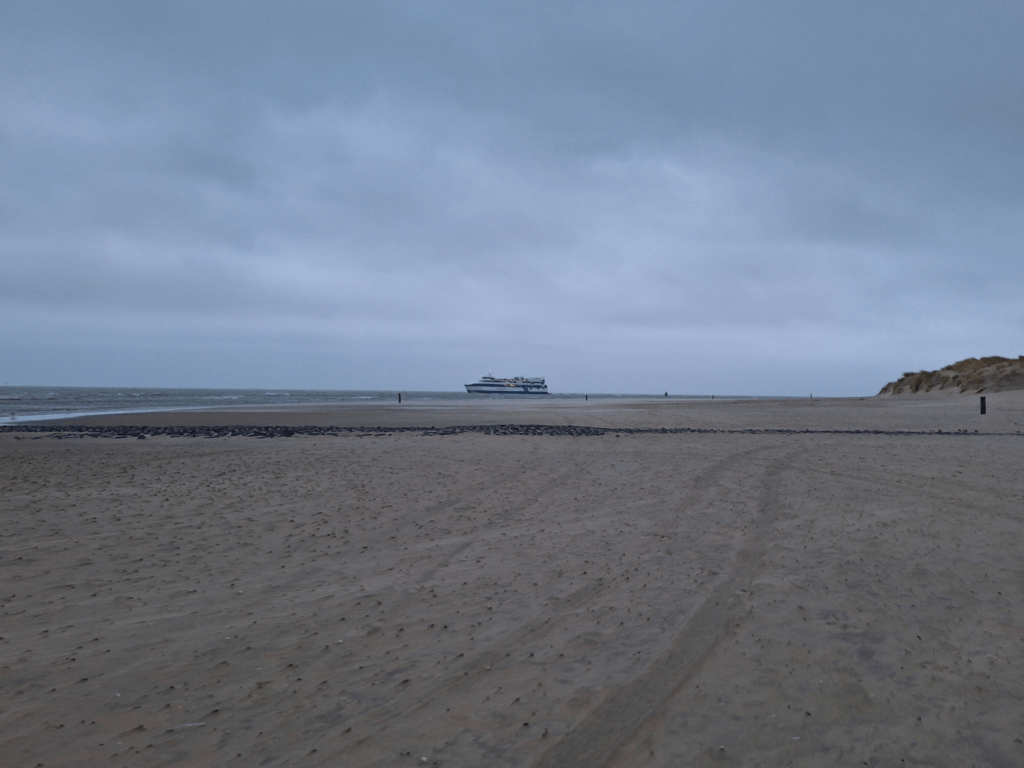 ferry Vlieland return evening Storm Isha 2024