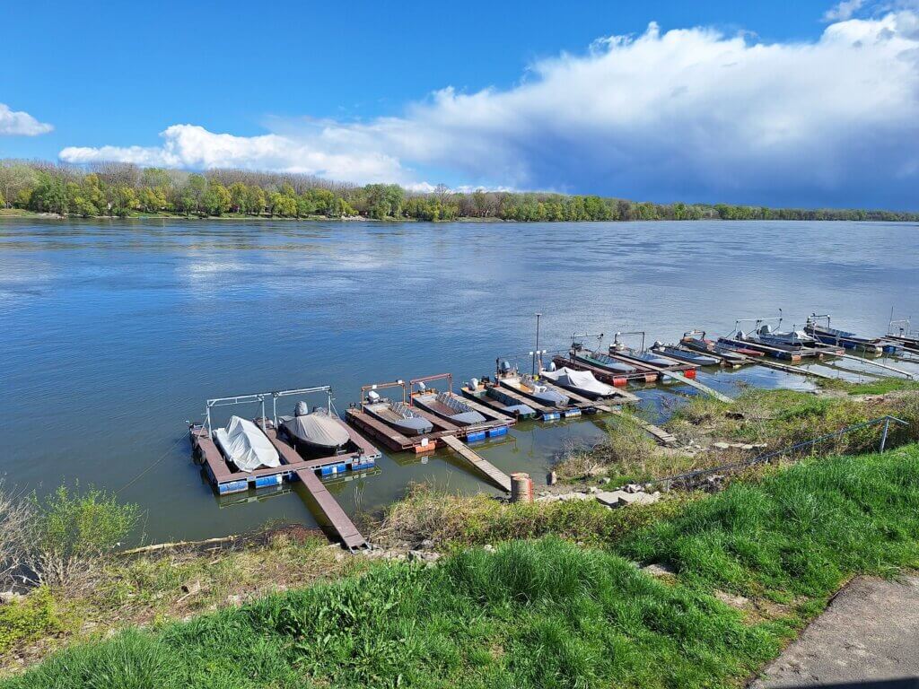 landing spot 2019 kayak trip Danube Mohács Hungary
