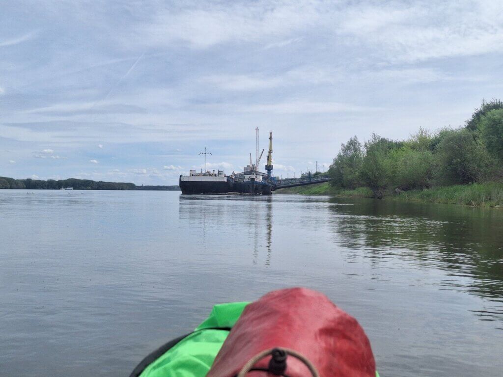 attempt at legally entering Croatia by river with kayak in Vukovar