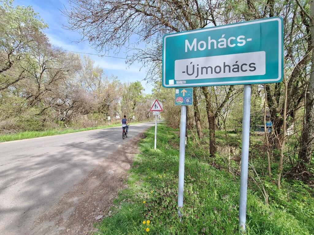 welcome to Újmohács across the Danube