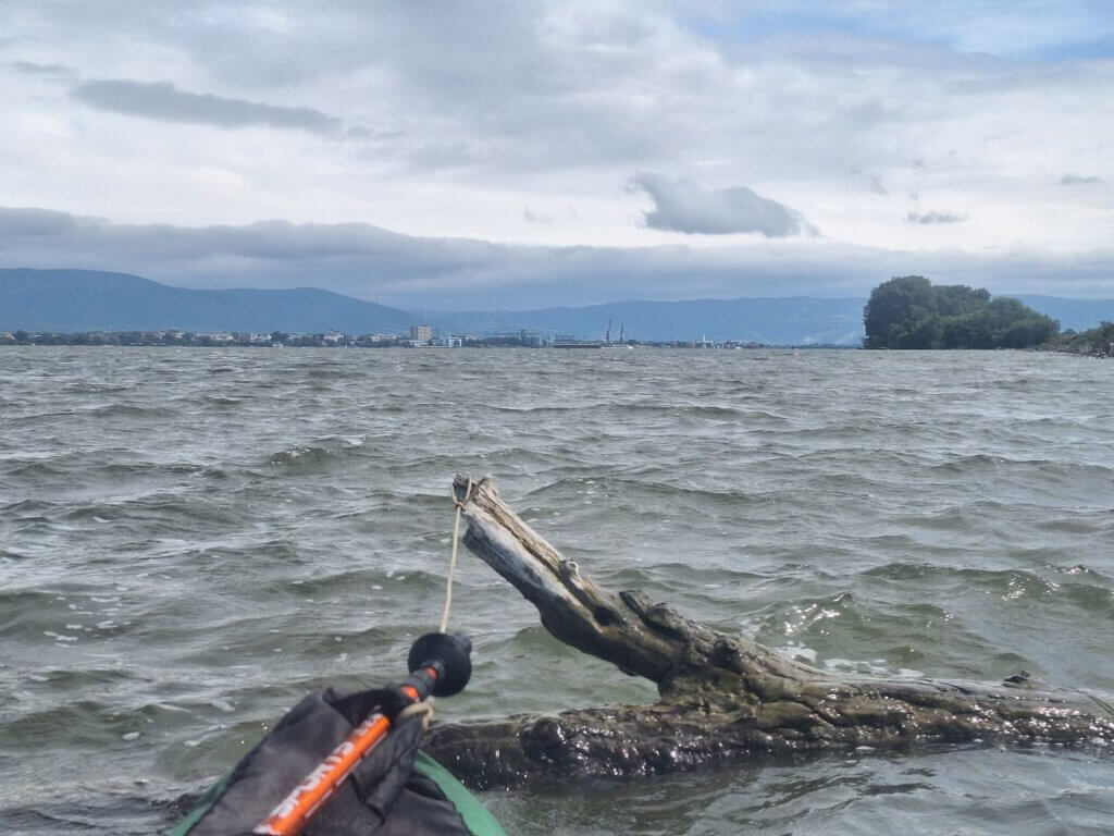 mooring stick near Moldova Veche Noua Romania Vinci Golubac Serbia headwind Kosava kayaking sufferfest