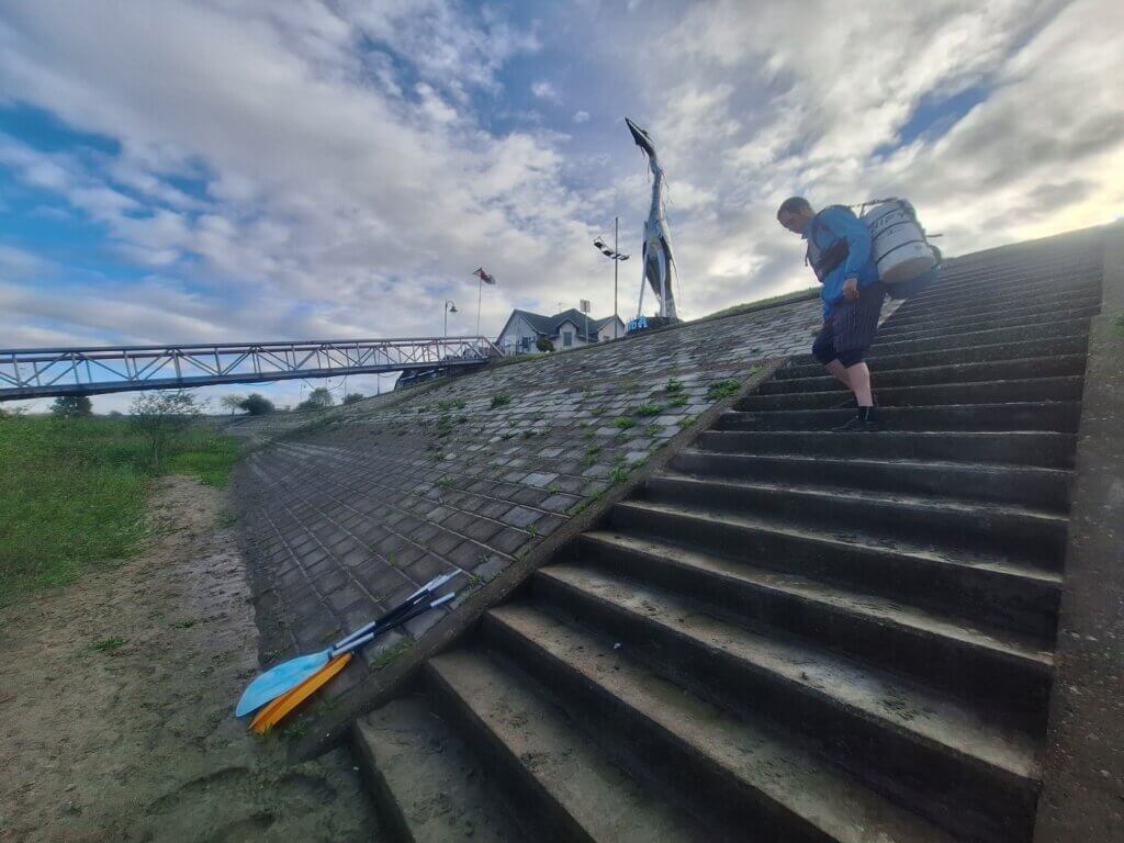 muddy launch spot kayak Apatin Serbia stairs