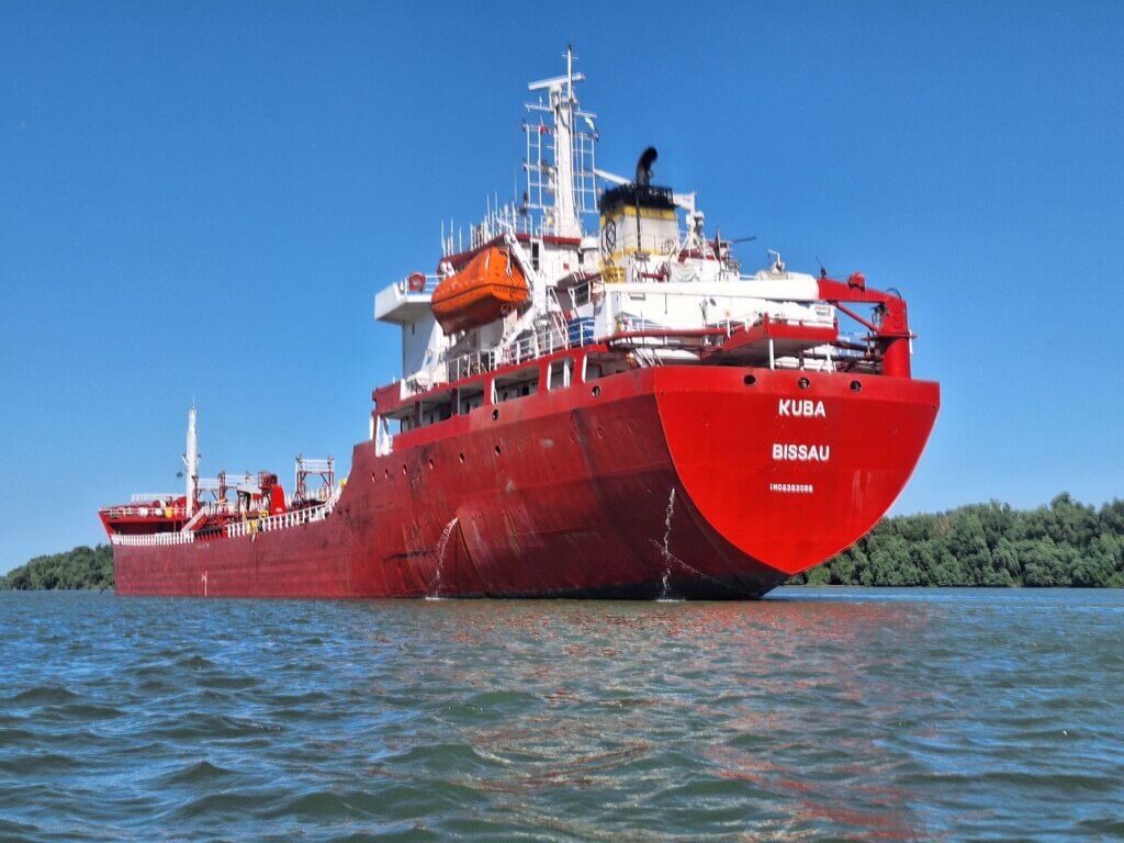 Kuba flag of convenience Guinea Bissau oil products tanker ship Danube River kayaking to the Black Sea red ship