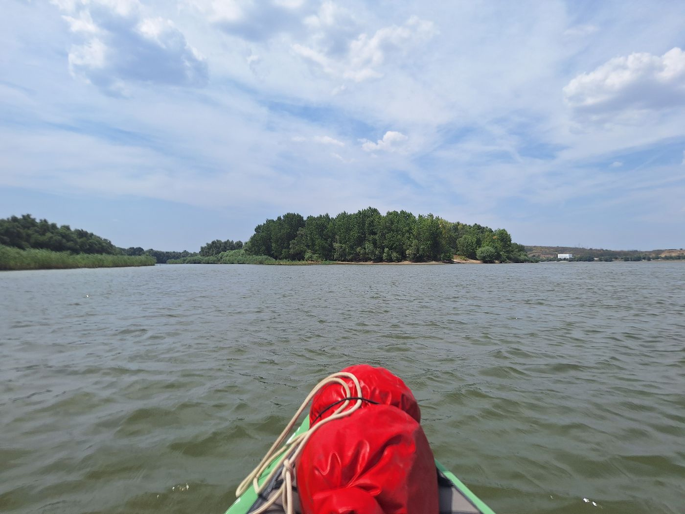 Balta Ialomitei Dunarea Veche Old Danube River kayak shortcut to Harsova Ostrovul Catinu Mare kayaking channel headwind protection Plaja Mileakii