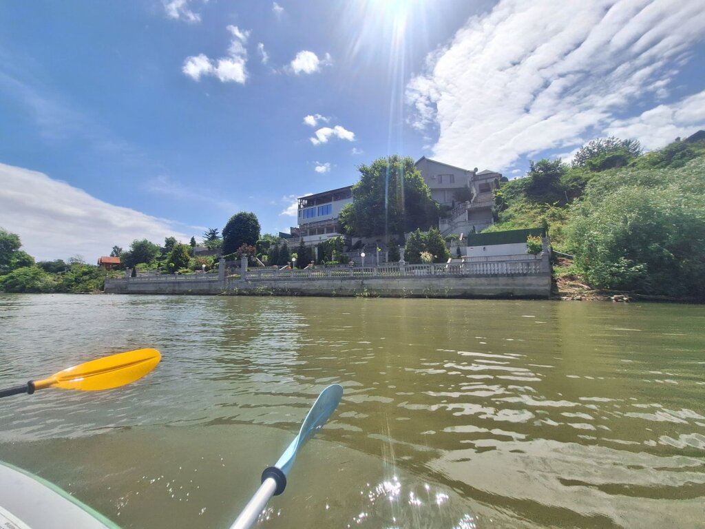 riverside hotel restaurant guesthouse Vila Jugovo S Smederevo Danube River