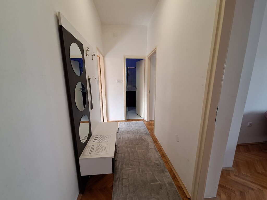 apartment Smederevo Serbia entryway