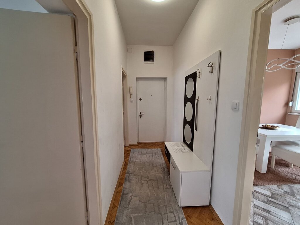 Apartment Smederevo Serbia entryway