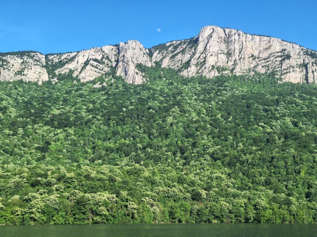 moonrise over the Danube Serbia Klisura Veliki Kazan Great Kazan Gorge Cazanele Mari natural beauty