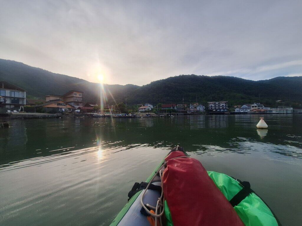 arriving in Dubova Romania kayaking Zucchini sunset no landing spots difficult challenge Danube