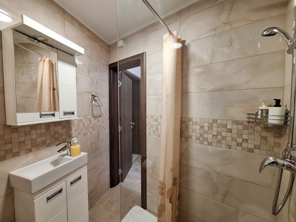 Ram Fortress accommodation in Serbia shower sink bathroom comfort