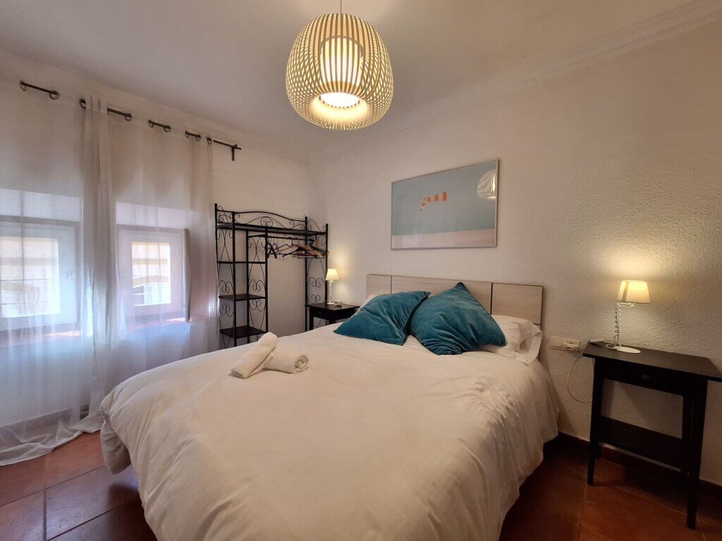 where to stay in malaga spain centro historico airbnb big bedroom