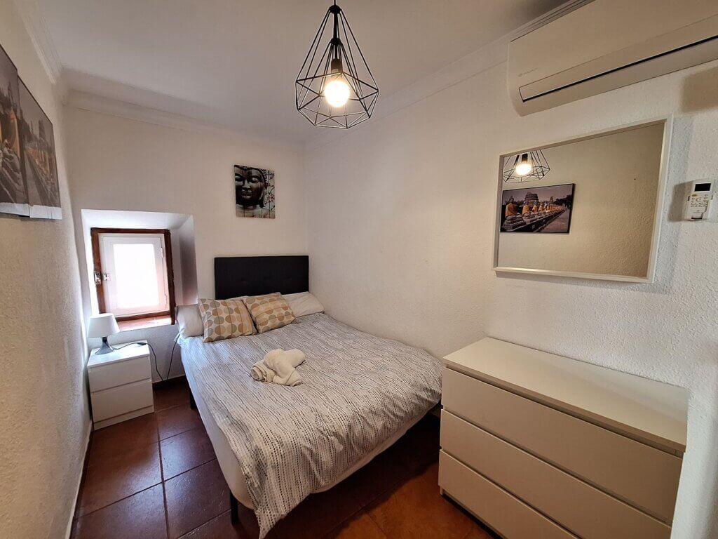 small two person bedroom malaga apartment accommodation in spain