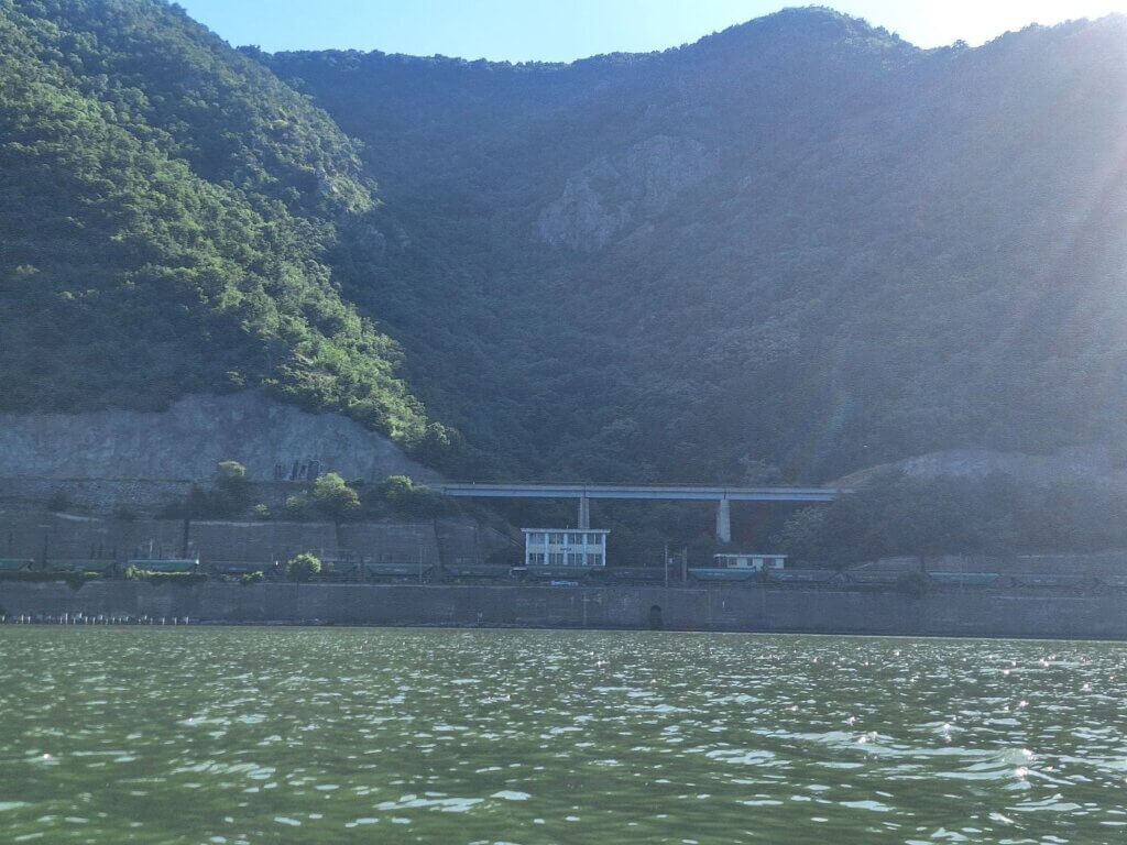 Varciorova train station Danube River Romania Drobeta-Turnu Severin Iron Gate I Portile de Fier I kayaking portaging