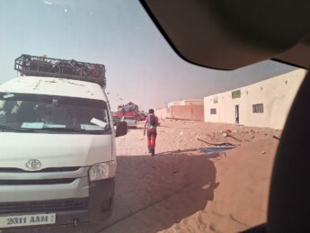 customs and immigration Guerguerat border Mauritanian side fixer El Moussavir paperwork lengthy process waiting