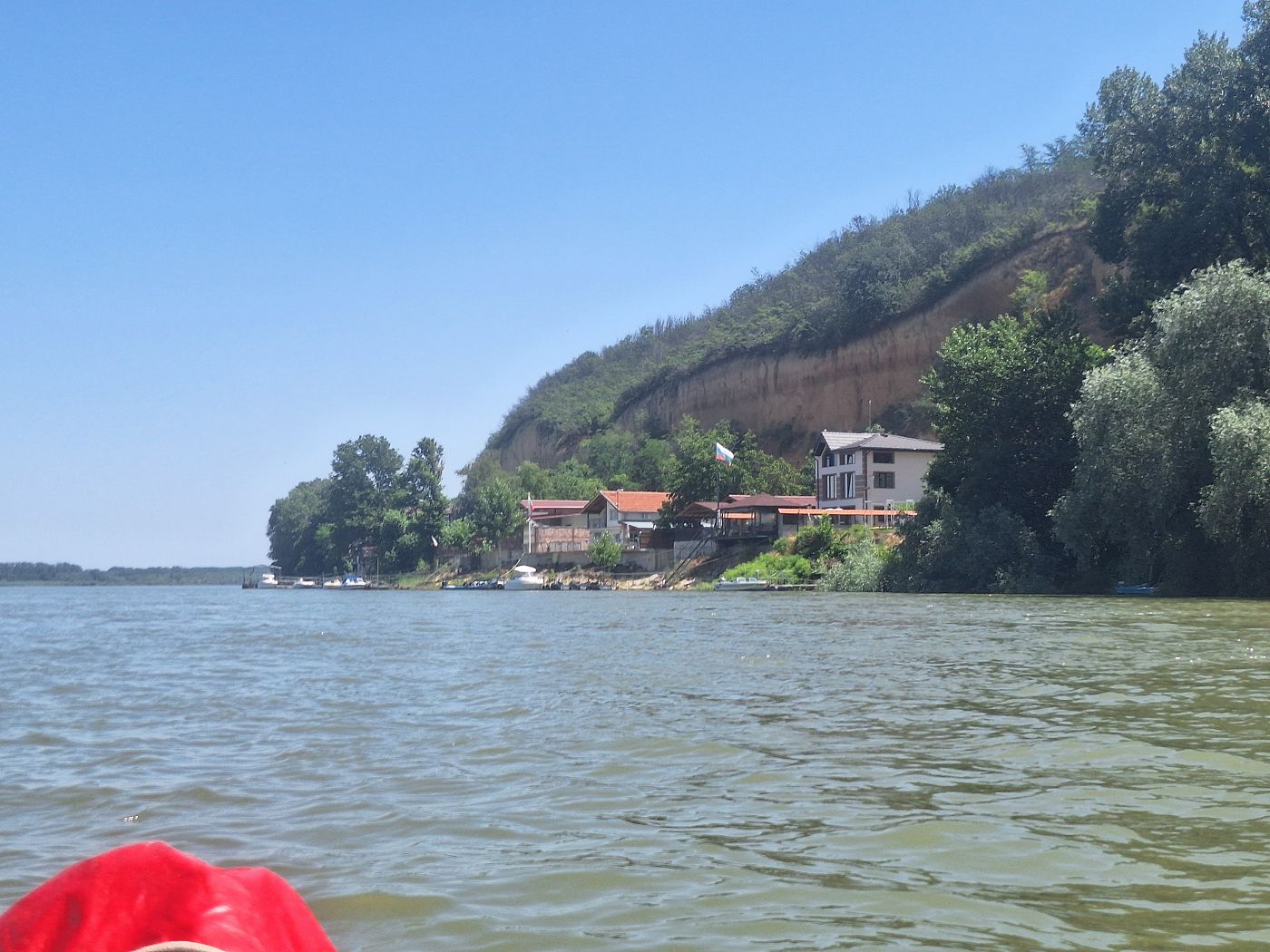 12 14 kayaking Danube River Bulgarian holiday homes fisherman huts vacation rentals near Pirgovo Ruse Bulgaria